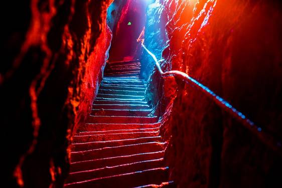 靈巫洞：我的魅力，等你來(lái)發(fā)現(xiàn)